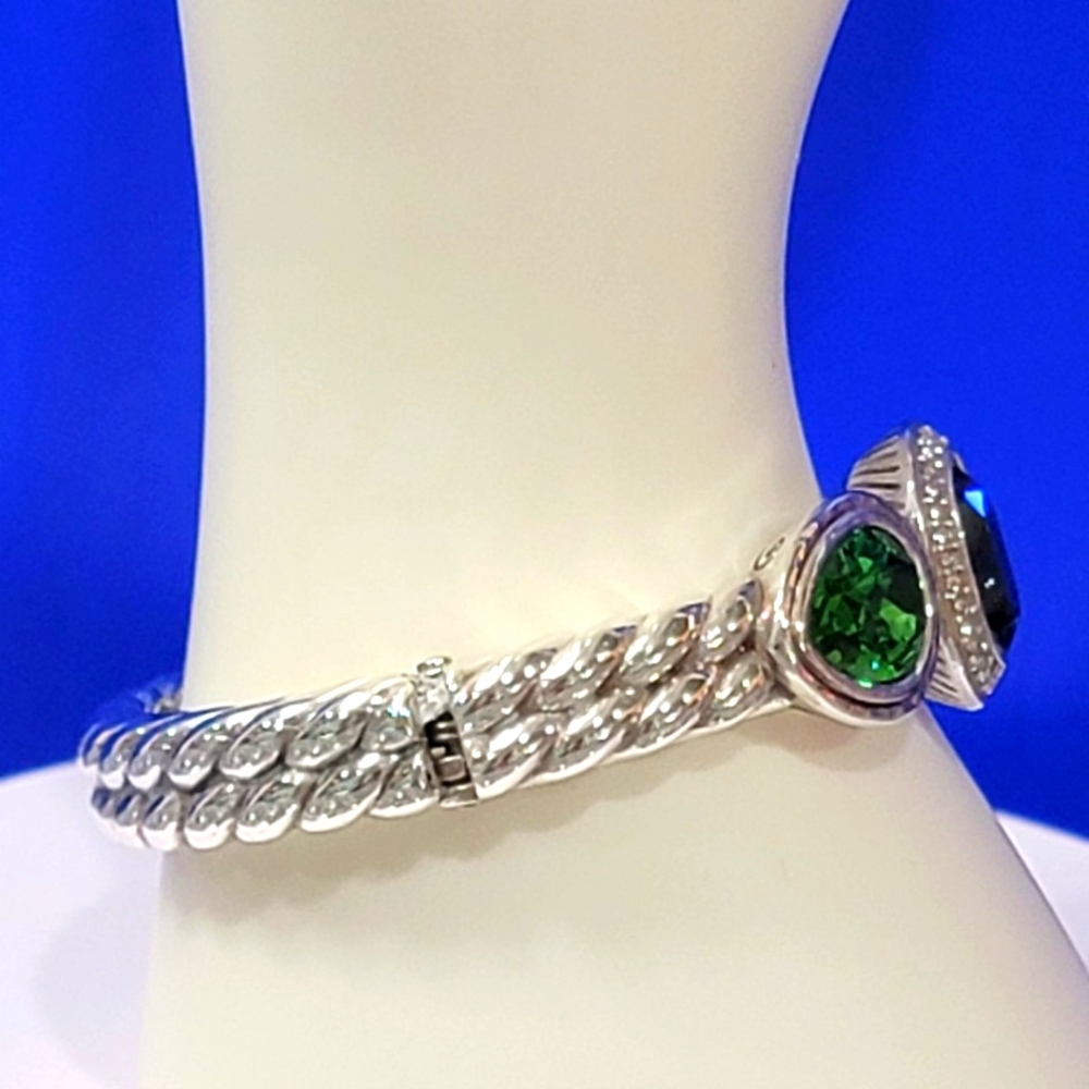 BRIGHTON RETIRED EMERALD ISLE MAGNETIC HINGED BANGLE BRACELET NWOT - Picture 6 of 9